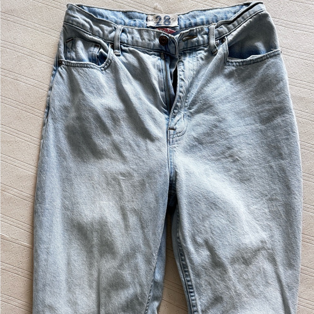 Free People CRVY Straight Shooter Mid Rise Jeans US 28